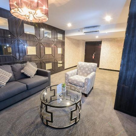 Hotel Royal Regantris Cendana Surabaja Exteriér fotografie
