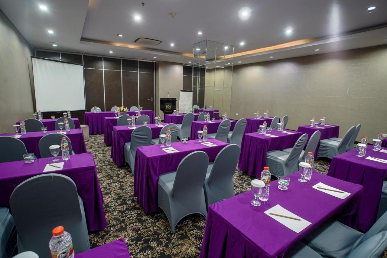 Hotel Royal Regantris Cendana Surabaja Exteriér fotografie