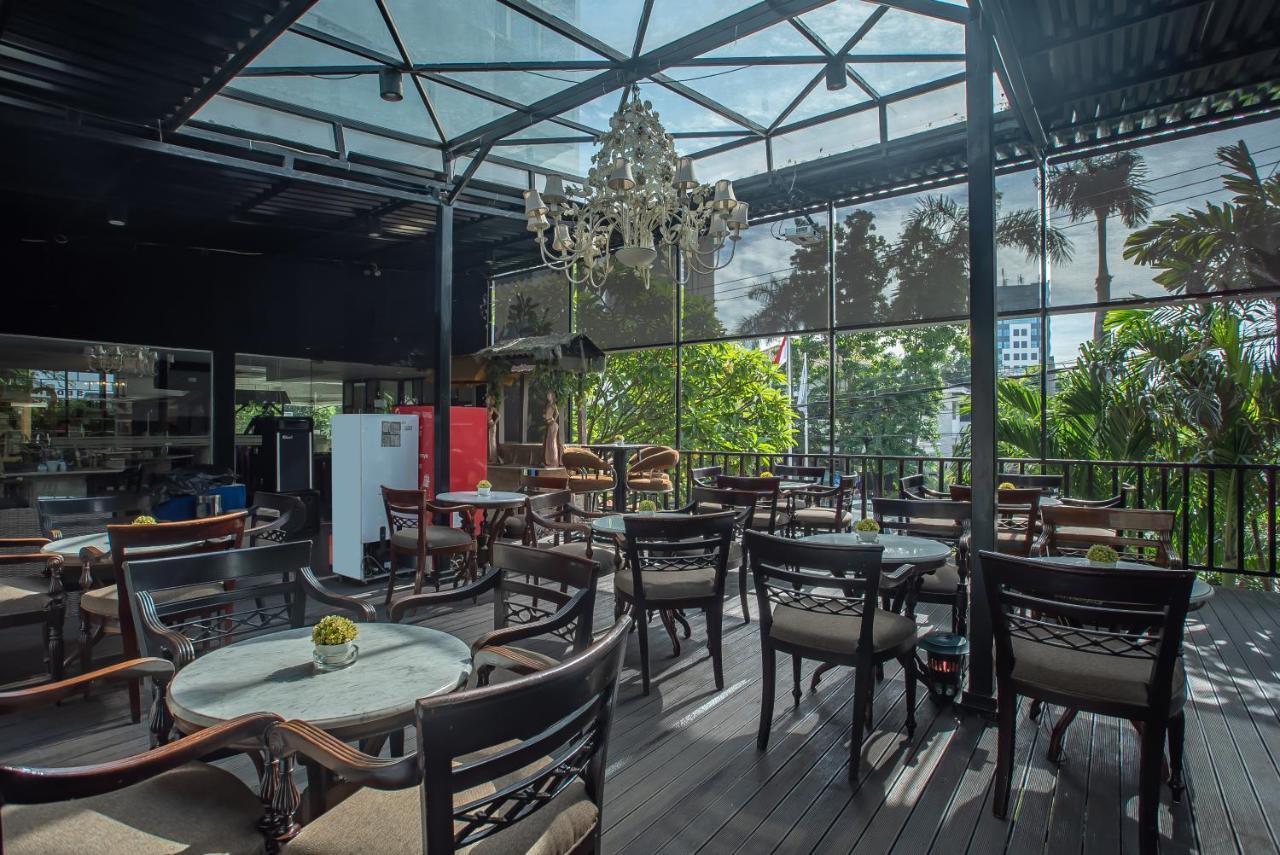 Hotel Royal Regantris Cendana Surabaja Exteriér fotografie