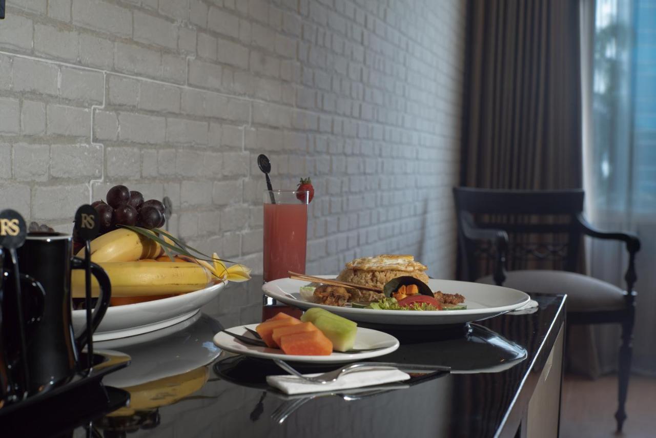 Hotel Royal Regantris Cendana Surabaja Exteriér fotografie