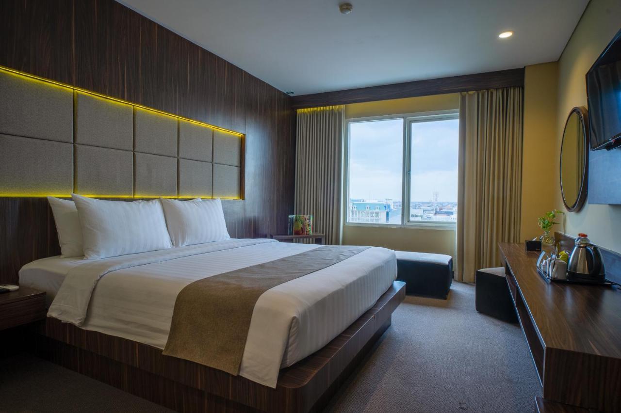 Hotel Royal Regantris Cendana Surabaja Exteriér fotografie
